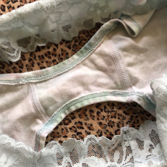 NWOT Victoria’s Secret Hip hugger Hipster lace top Panty - Picture 8 of 12